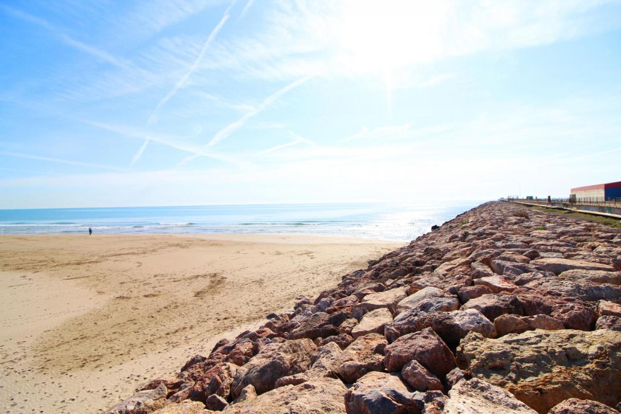 Global Properties, Apartamento Con 2 Habitaciones Y Perfecta Ubicacion En La Playa Puerto de Sagunto Ngoại thất bức ảnh